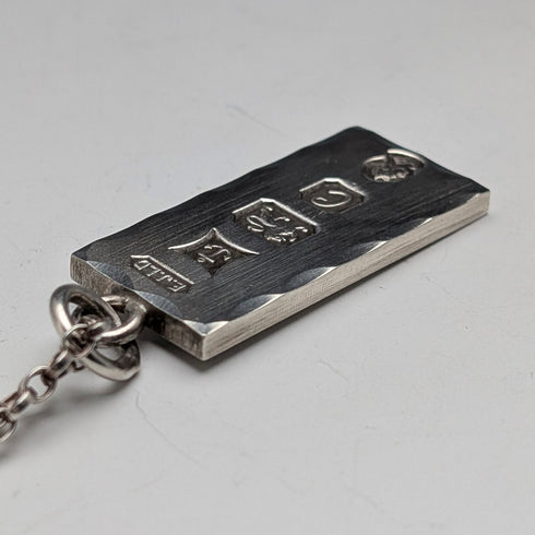 1977年 英国 純銀製 ジュビリーインゴットペンダント&純銀製チェーン 計21g  Excalibur Jewellery①